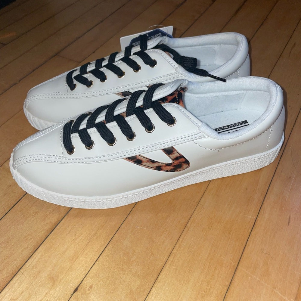 NWT Tretorn White/Leopard Sneakers 8.5